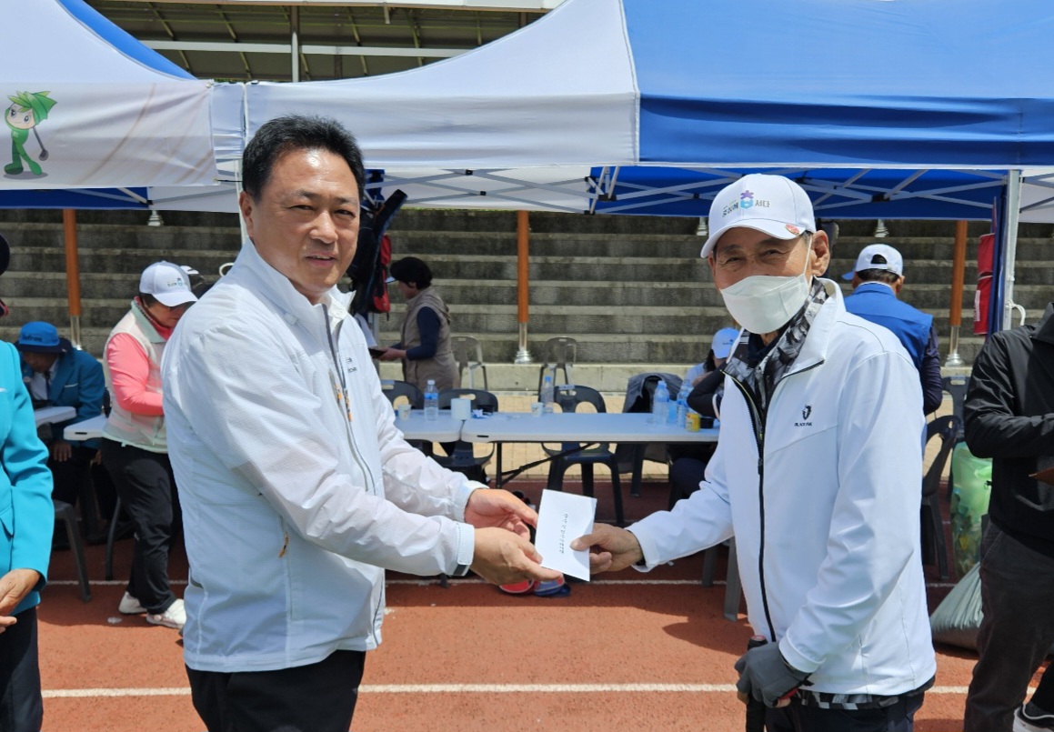 대축전 격려(그라운드골프 1)(24. 4. 25일).jpg